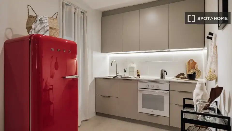 Küche von Wohnung zur Miete in Barcelona mit Klimaanlage, Heizung und Möbliert