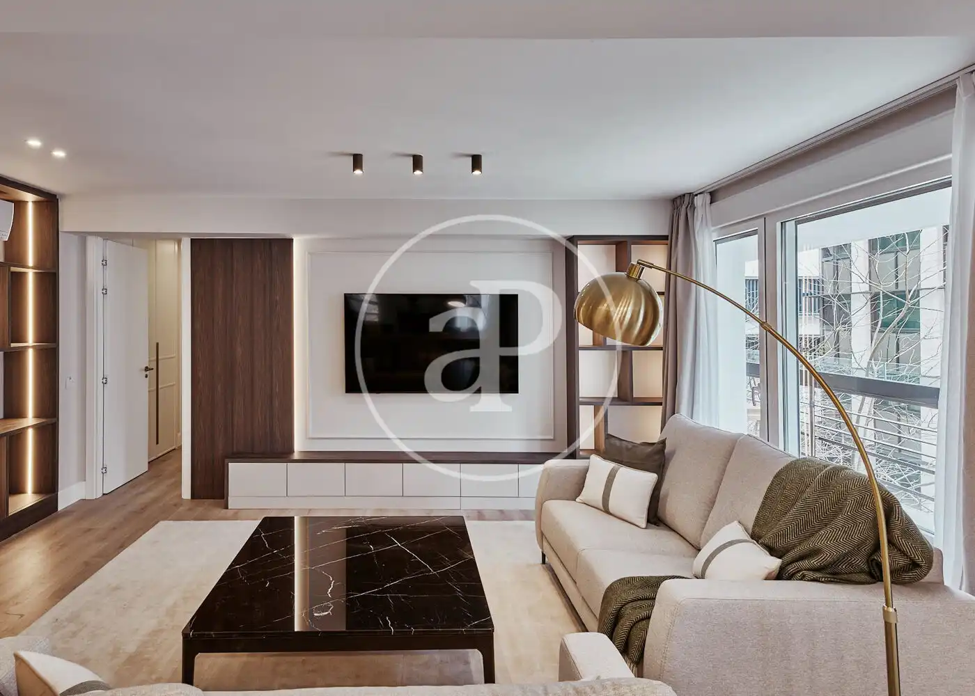 Living room of Flat for sale in  Madrid Capital  with Air Conditioner, Heating and Terrace