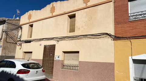Esta impresionante casa señorial es una oportunidad única para quienes buscan una propiedad con carácter y grandes posibilidades.