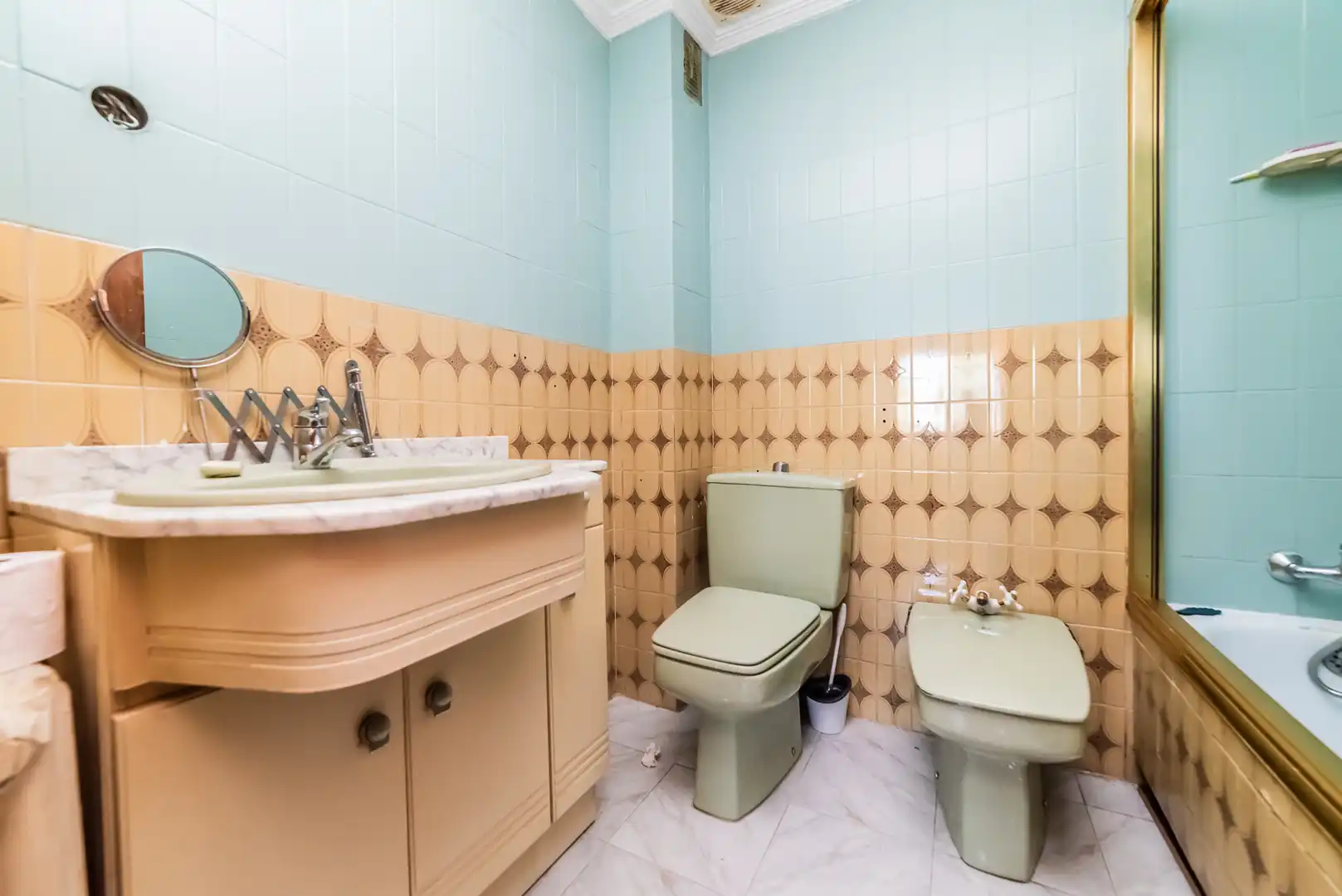Baño de Piso en venta en Móstoles con Calefacción, Parquet y Terraza