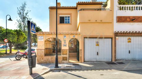 Foto 3 de Casa adosada en venda a Cl Rio Pasadas de las 21 Casa de Sharaymijas (mála, 21, Los Rios, Mijas