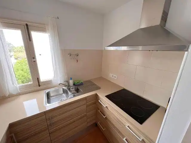Cuina de Apartament en venda en Ciutadella de Menorca amb Terrassa i Moblat