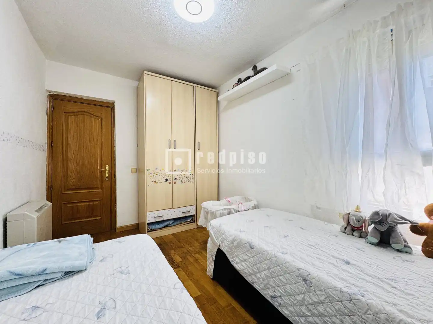 Bedroom of Flat for sale in Fuenlabrada  with Heating, Private garden and Parquet flooring