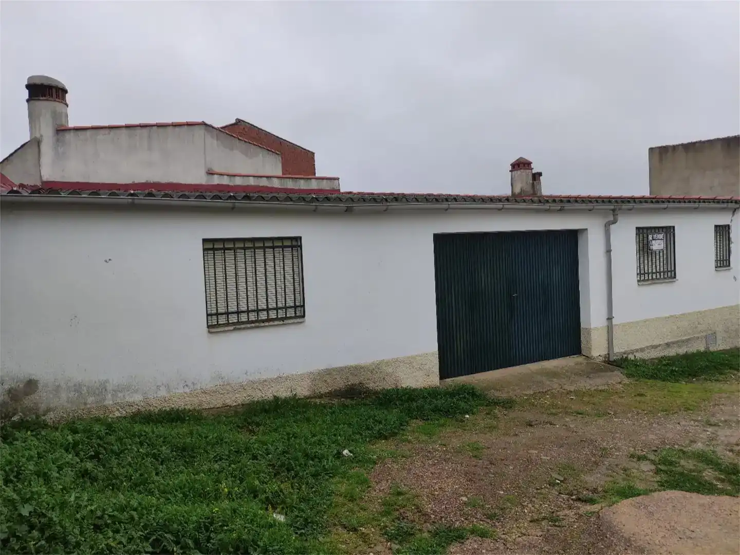 Vista exterior de Garatge en venda en Madroñera, Cáceres