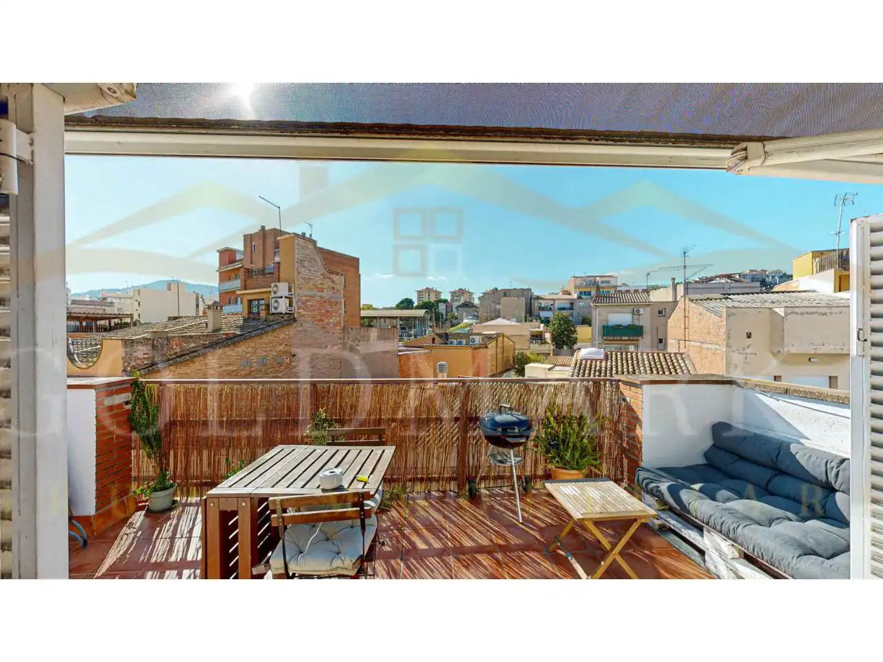 Terraza de Piso en venta en Sant Vicenç Dels Horts con Aire acondicionado, Calefacción y Parquet