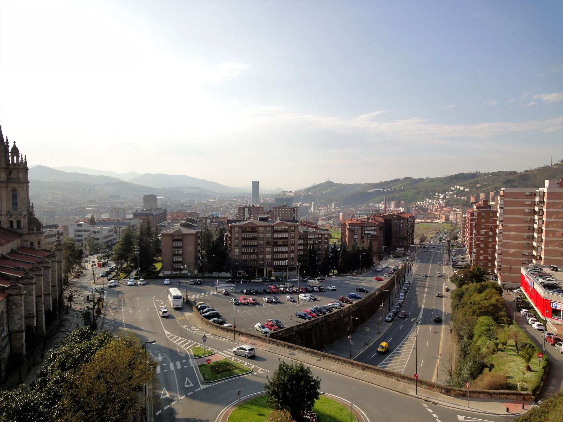 Vista exterior de Dúplex en venda en Bilbao  amb Calefacció, Traster i Balcó