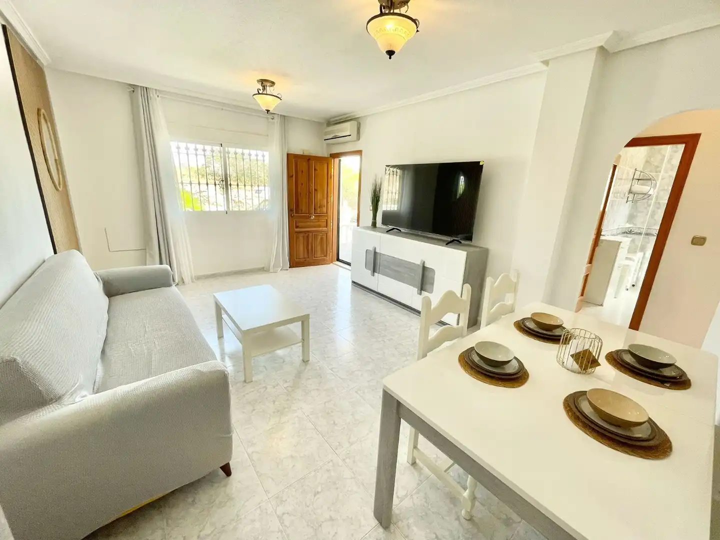 Sala de estar de Casa o chalet de alquiler en Orihuela con Aire acondicionado, Calefacción y Terraza