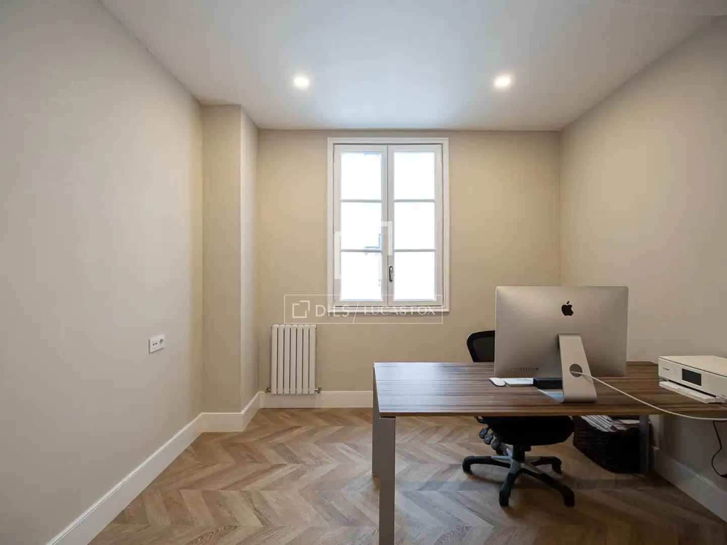 Wohnung zum Verkauf in Barcelona mit Klimaanlage, Heizung und Parkett