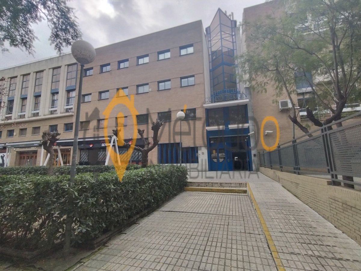 Exterior view of Office for sale in  Sevilla Capital  with Air Conditioner, Furnished and Internet