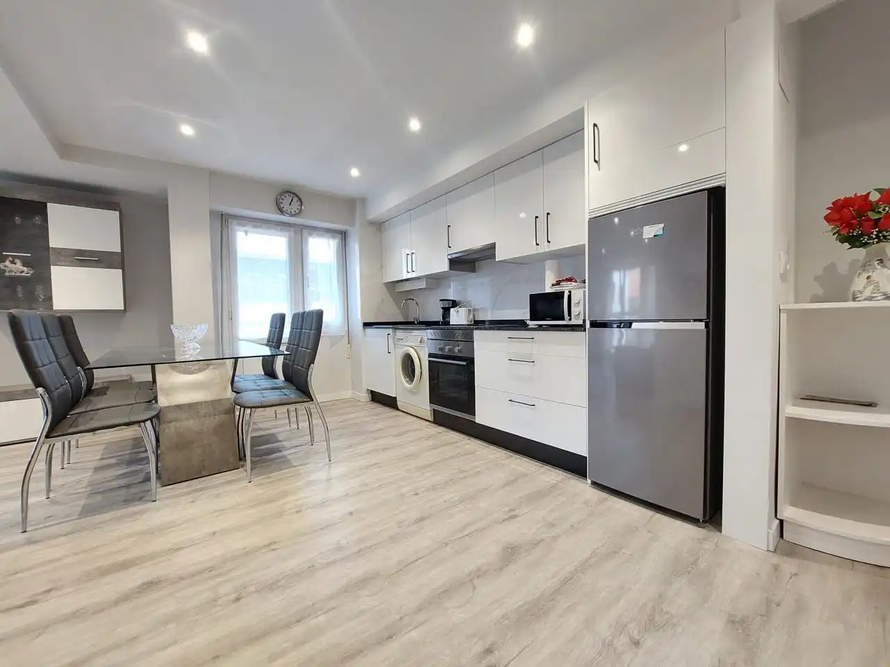Flat for rent in Avilés, Laviada