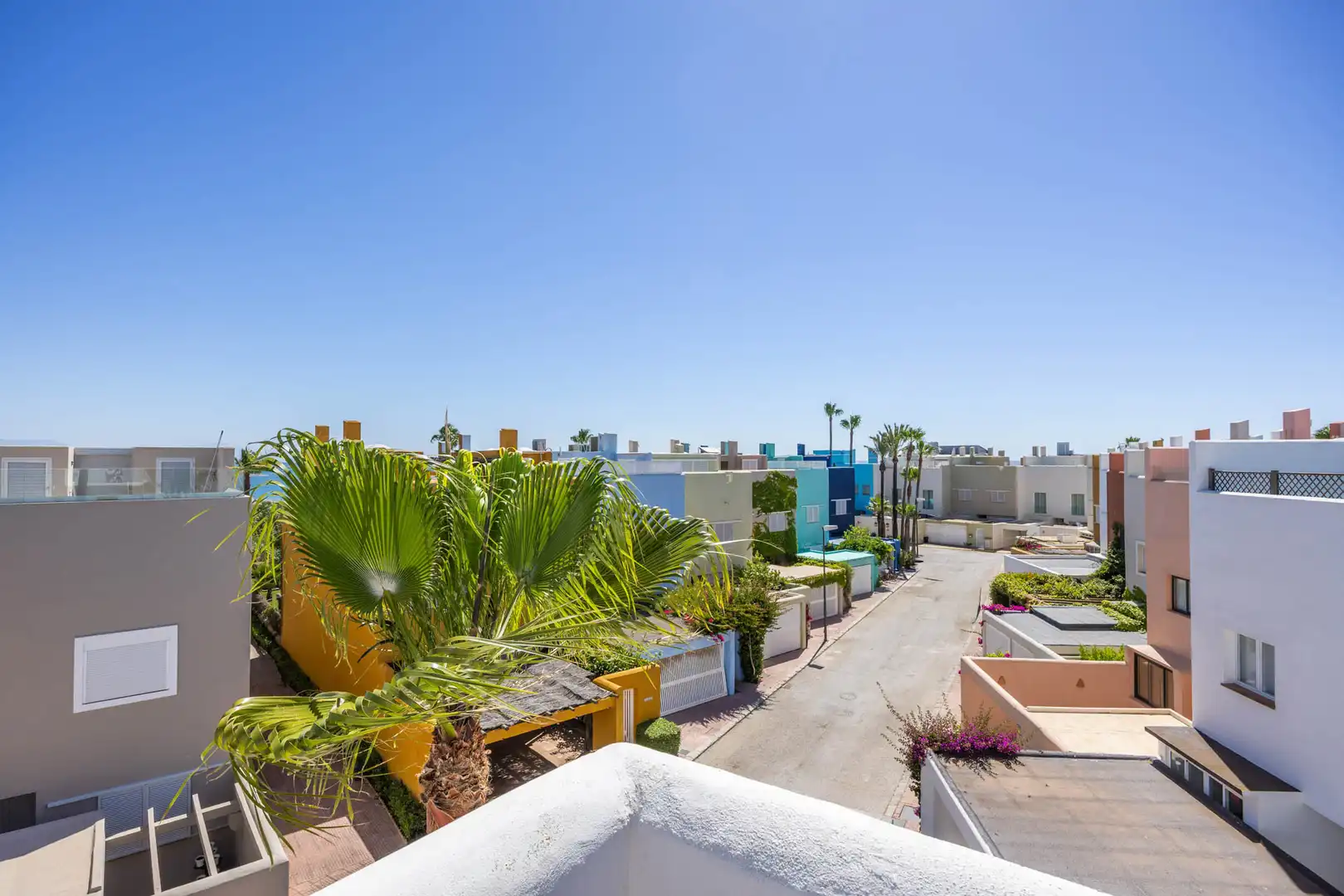 Exterior view of Detached homes for sale in Sotogrande  with Air Conditioner, Private garden and Terrace