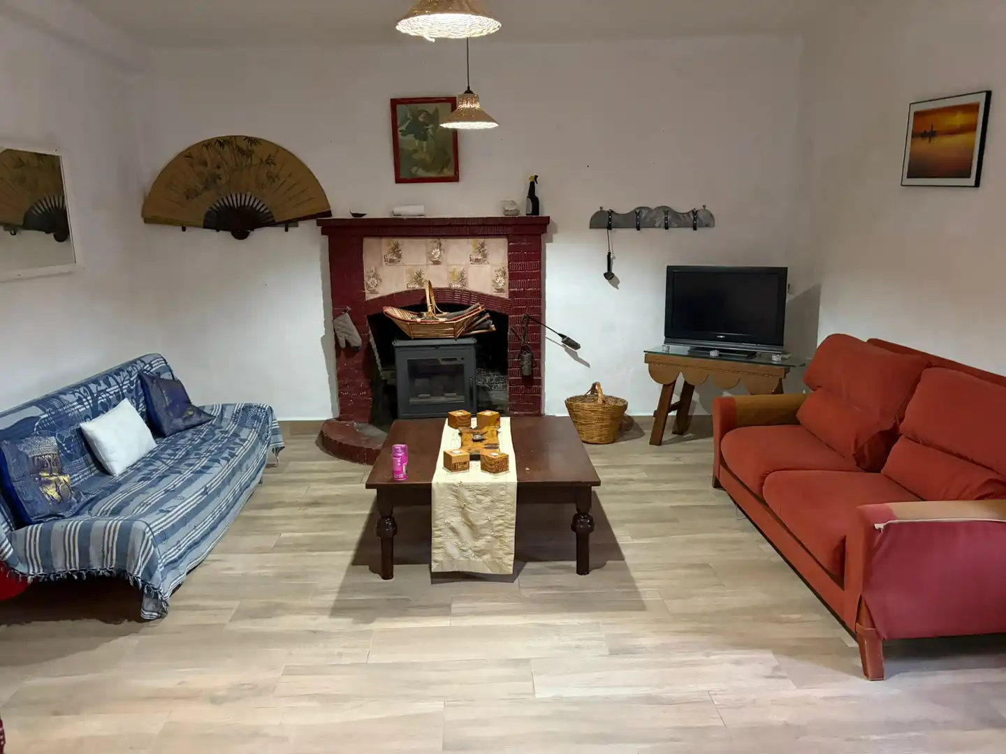 Wohnzimmer von Country house zur Miete in Rute mit Privatgarten, Schwimmbad und Möbliert