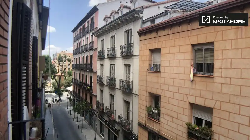 Piso con terraza en alquiler en Centro
