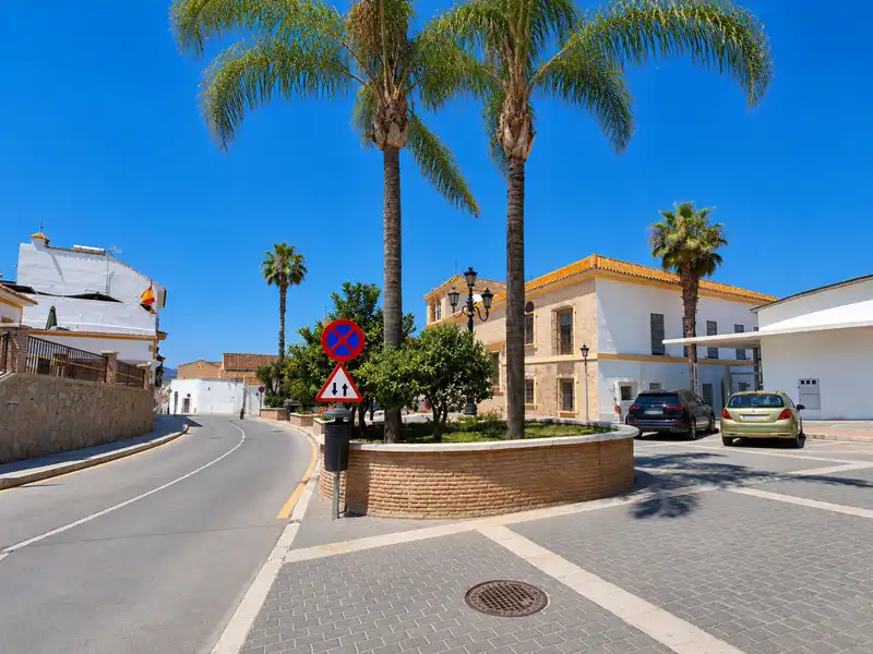 Vista exterior de Casa o xalet en venda en Vélez-Málaga amb Aire condicionat, Terrassa i Moblat
