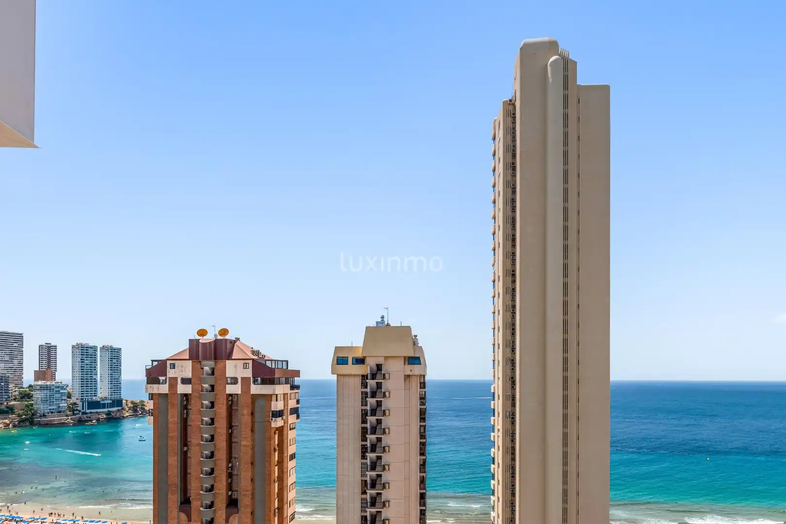 Bedroom of Flat for sale in Benidorm  with Air Conditioner, Heating and Private garden