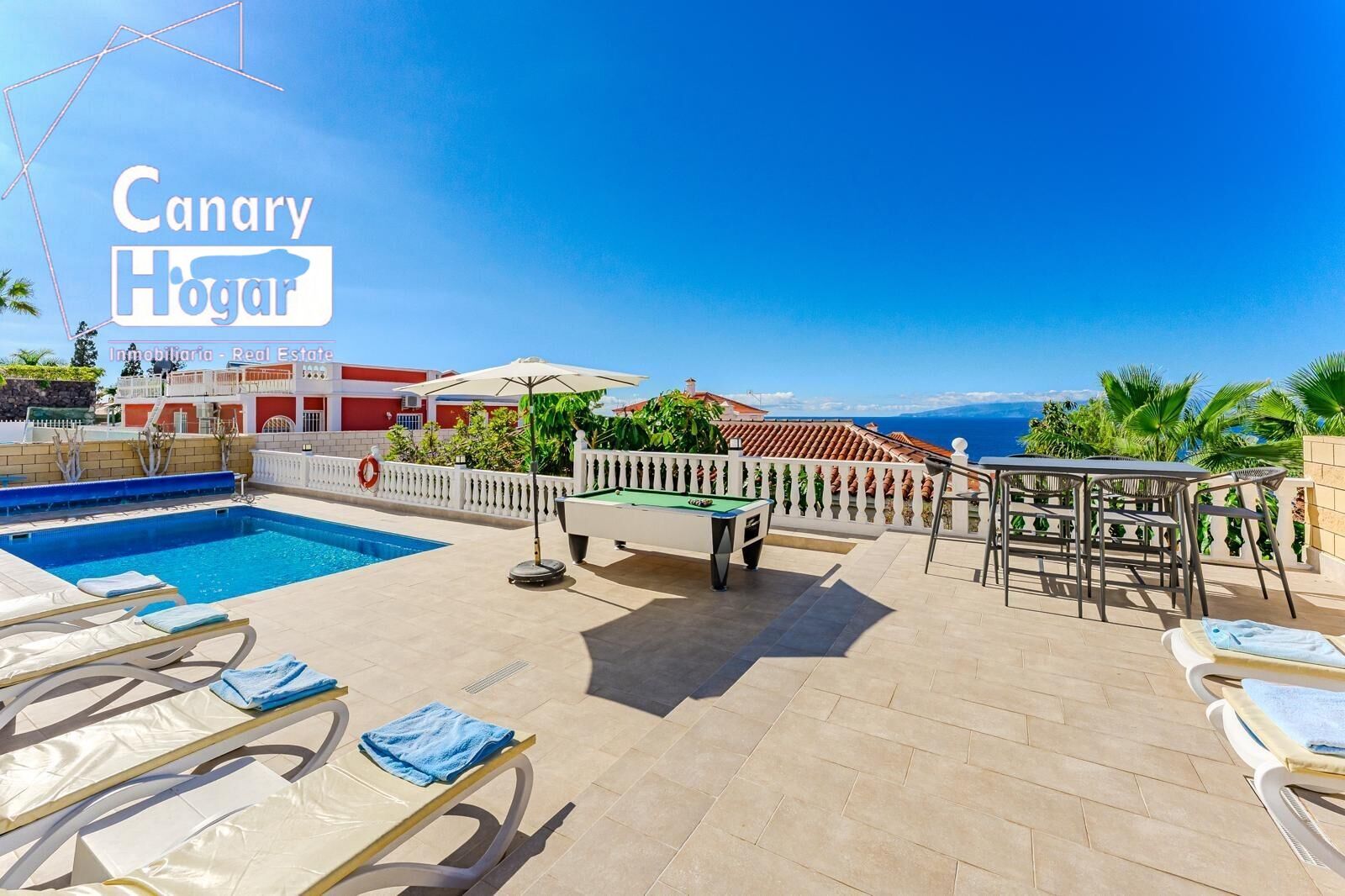 Exterior view of House or chalet for sale in Santiago del Teide  with Air Conditioner, Private garden and Terrace