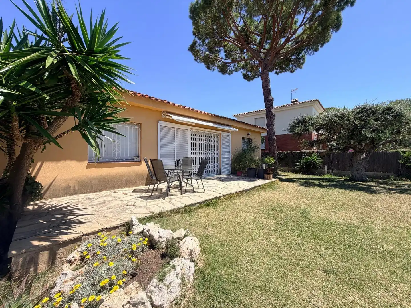 Jardí de Casa o xalet en venda en Cunit amb Calefacció, Jardí privat i Piscina