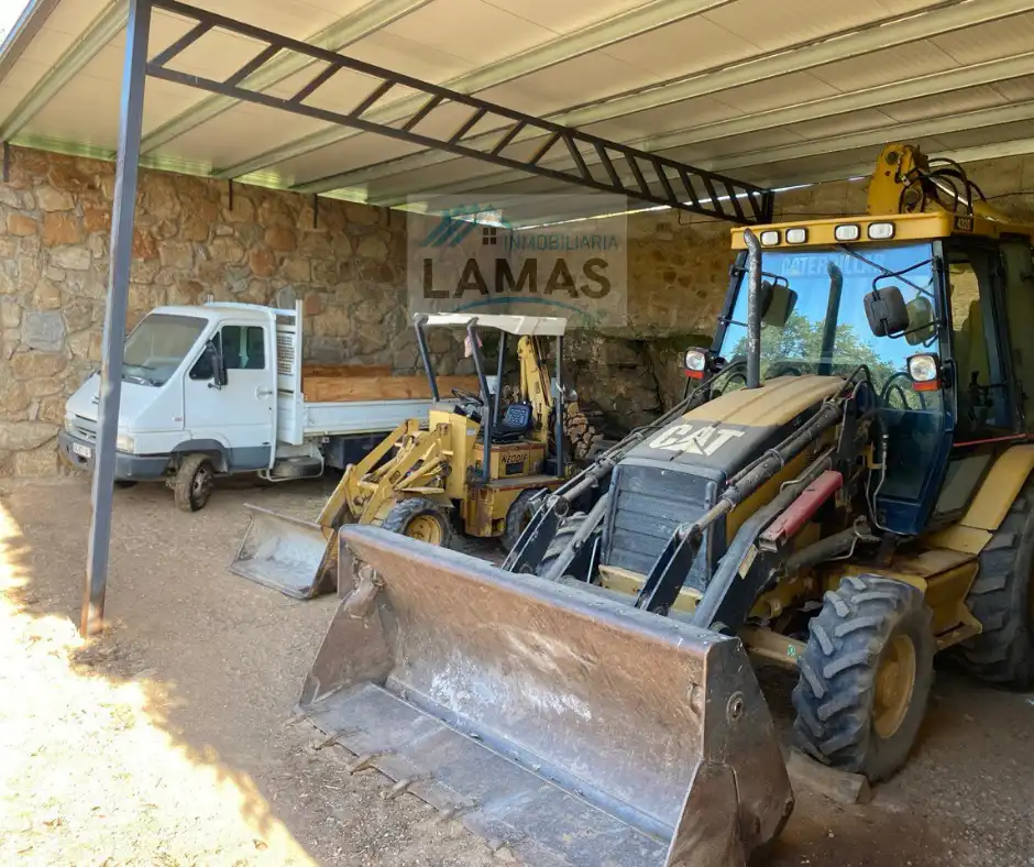 Parking de Finca rústica en venta en Valverde de la Vera con Jardín privado, Terraza y Piscina