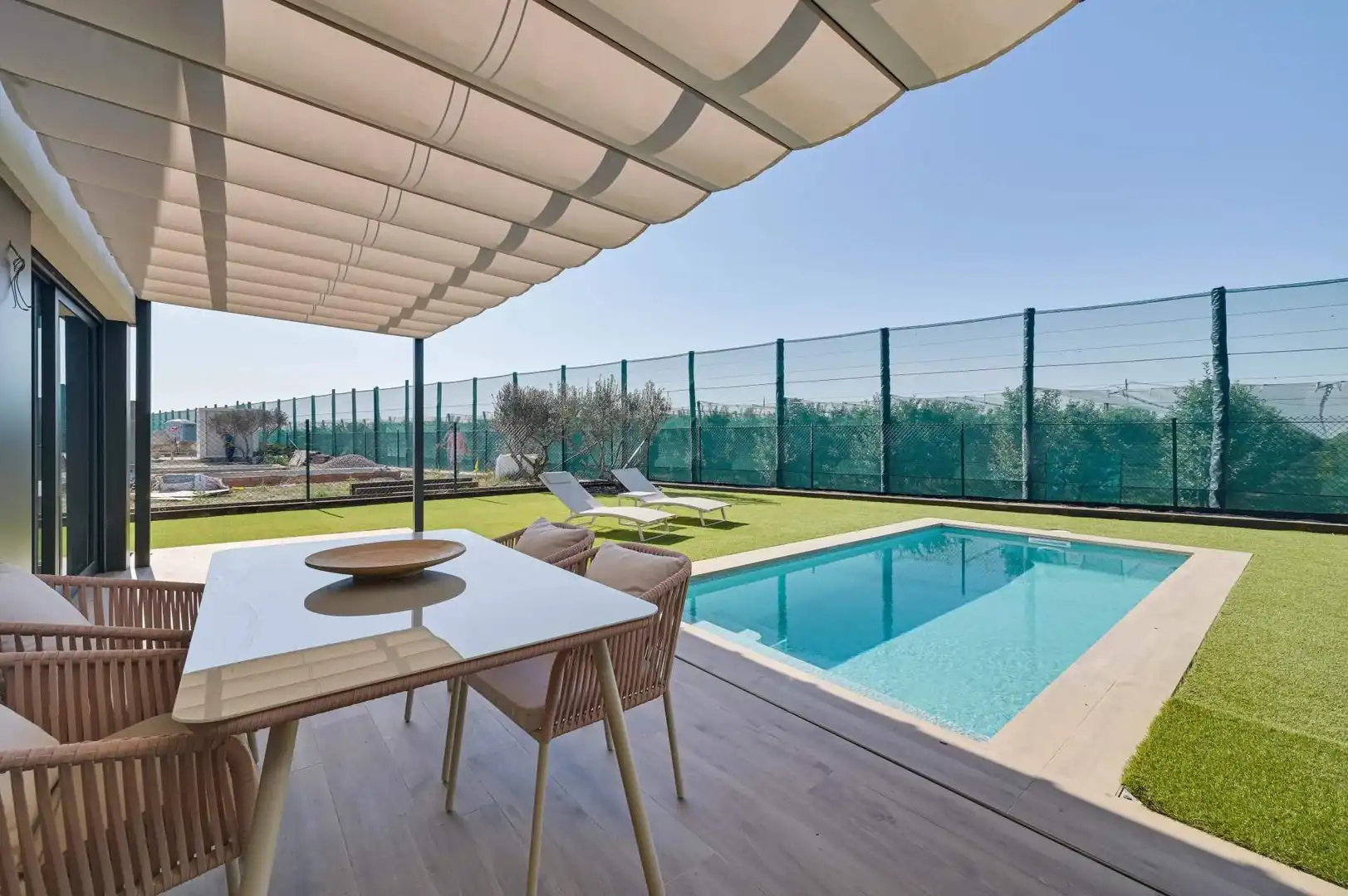 Piscina de Casa o chalet en venta en Sant Pere Pescador con Aire acondicionado, Calefacción y Jardín privado