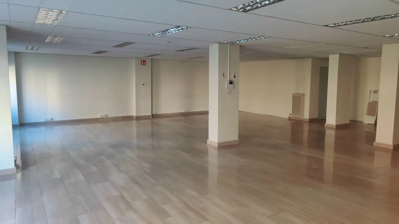 Büro zur Miete in IRUNLARREA 13. Pamplona-Iruña, 13, Mendebaldea - Ermitagaña