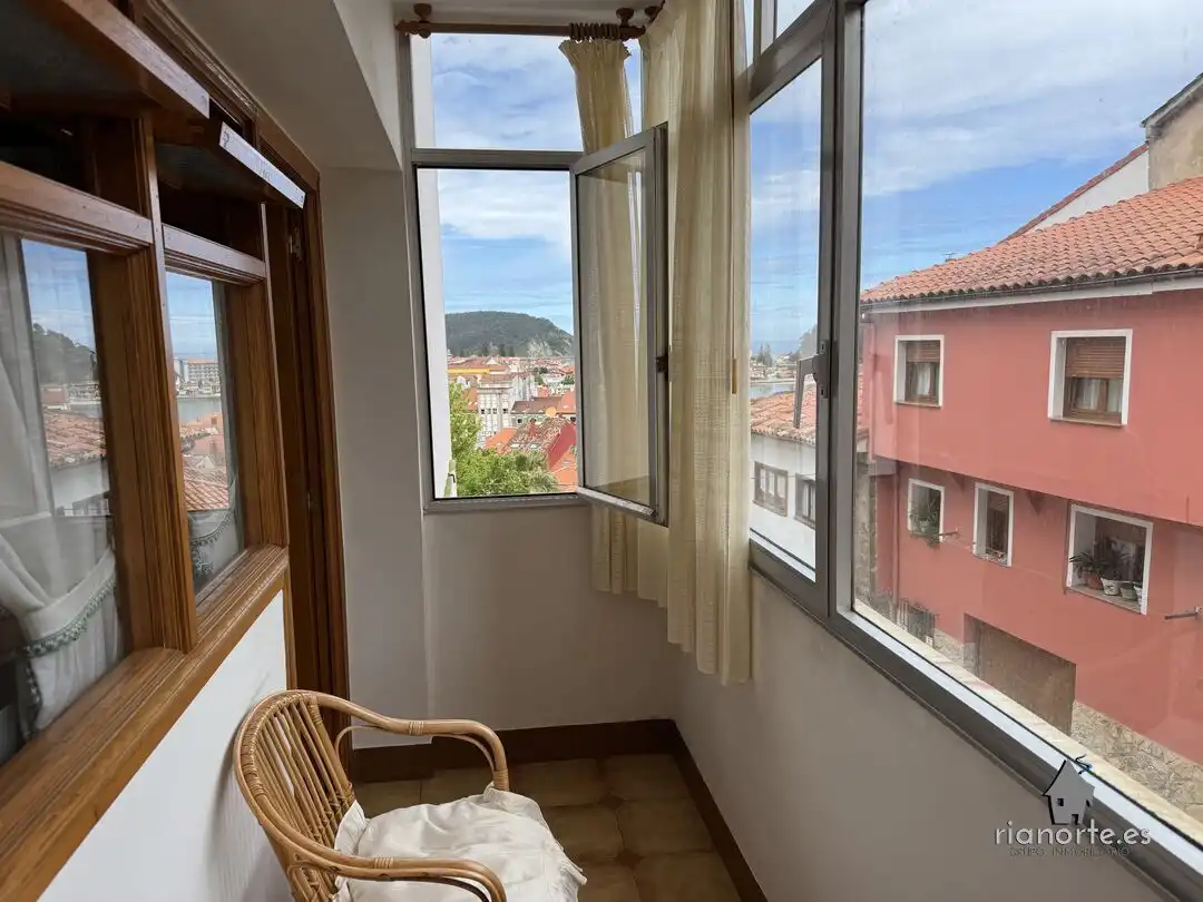 Terraza de Piso en venta en Ribadesella con Calefacción