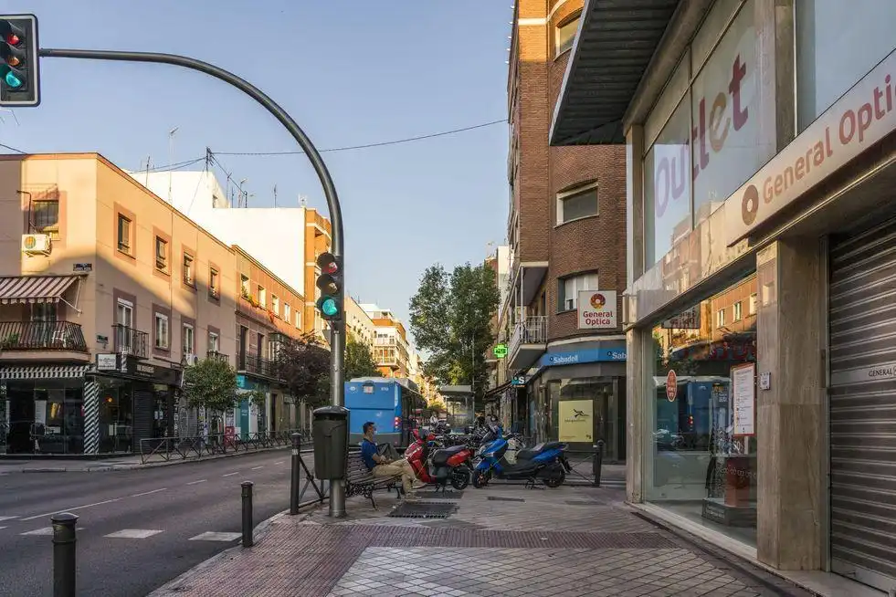 Exterior view of Flat for sale in  Madrid Capital  with Air Conditioner, Heating and Furnished