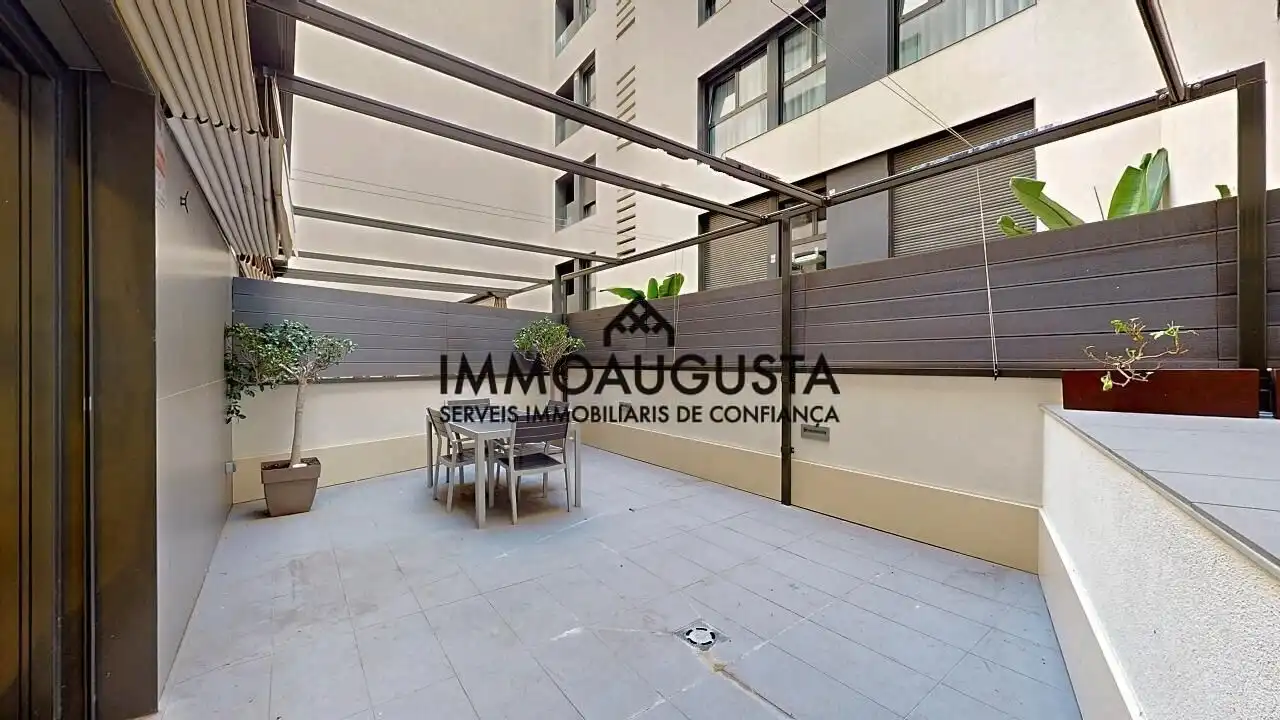 Vista exterior de Dúplex de lloguer en Barcelona amb Aire condicionat, Calefacció i Parquet
