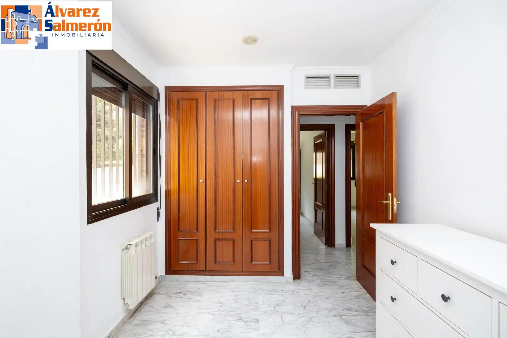 Habitación de Piso en venta en Granada