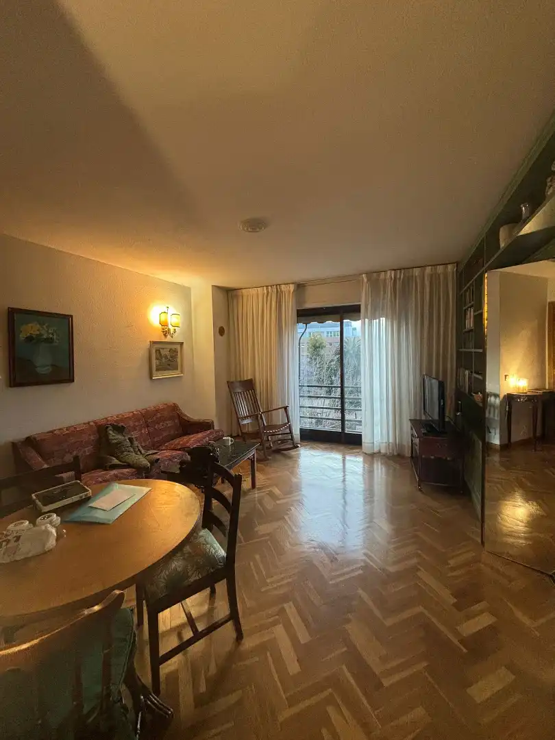 Living room of Flat for rent in Madrid  with Air Conditioner, Heating and Furnished