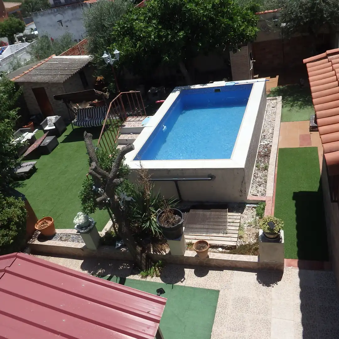 Piscina de Casa o xalet en venda en Cedillo del Condado amb Aire condicionat, Calefacció i Jardí privat