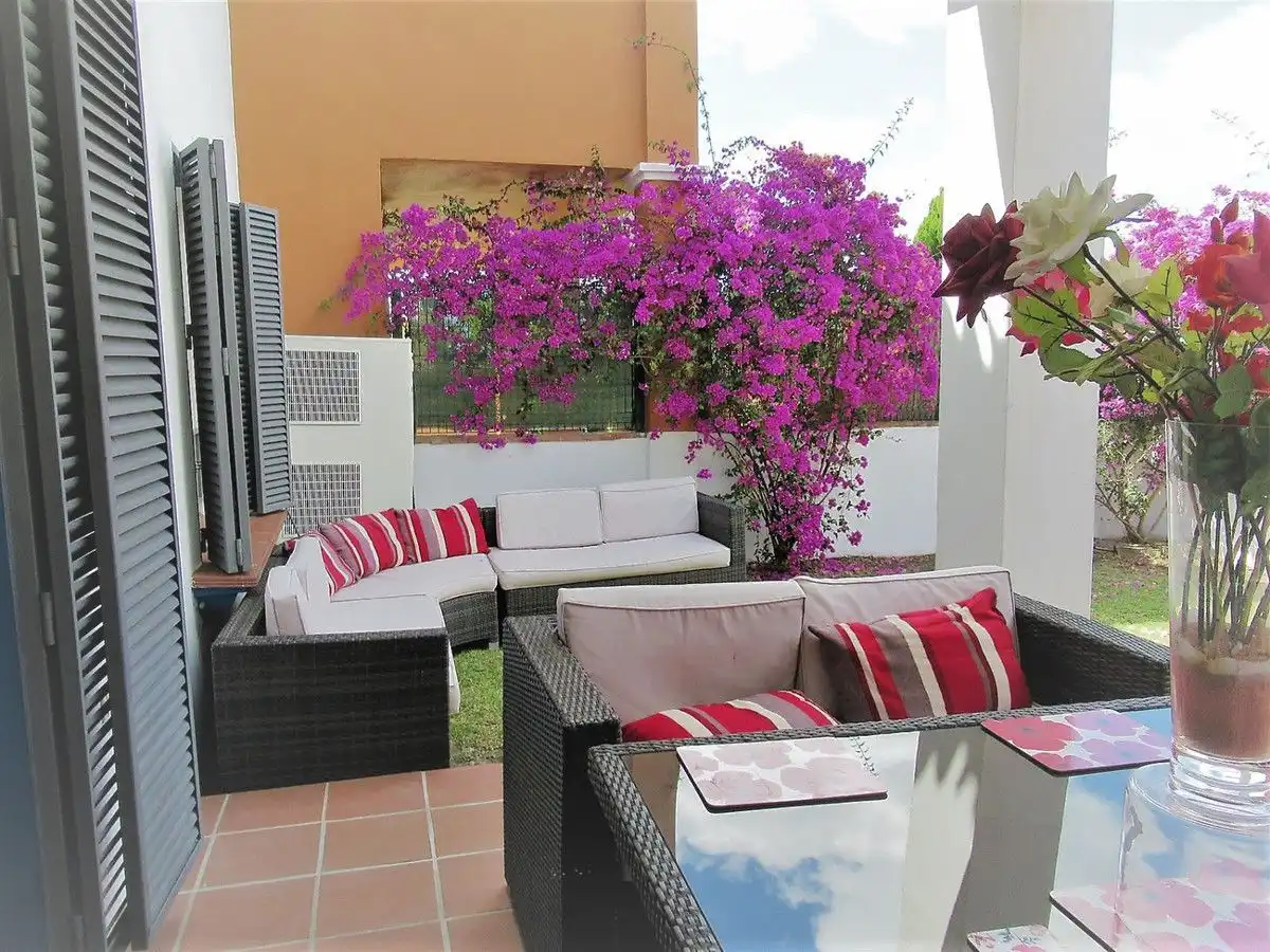 Detached homes for rent in Guadalmina Alta