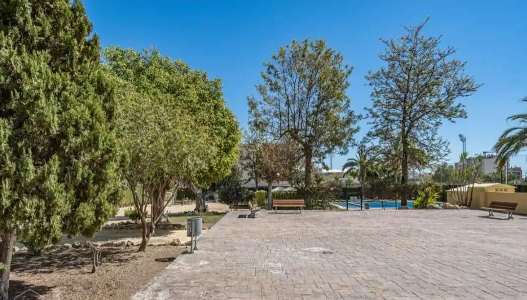 Vista exterior de Piso en venta en Villajoyosa / La Vila Joiosa con Aire acondicionado y Terraza