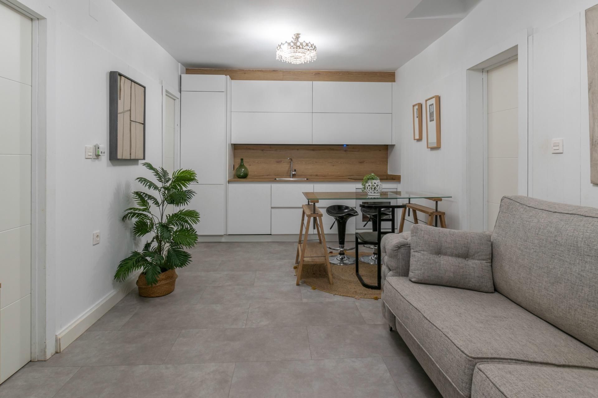 Kitchen of Flat for sale in  Granada Capital