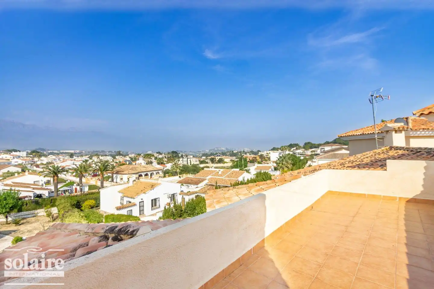 Exterior view of Houses for sale in L'Alfàs del Pi  with Private garden, Terrace and Storage room