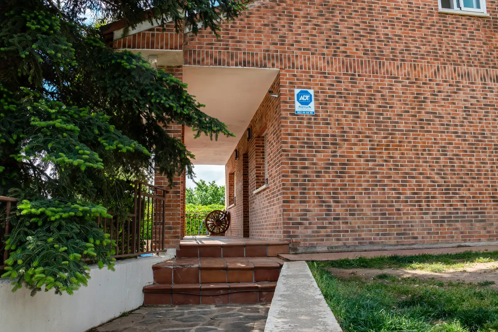 Vista exterior de Casa o chalet en venta en Villalbilla con Aire acondicionado, Calefacción y Jardín privado
