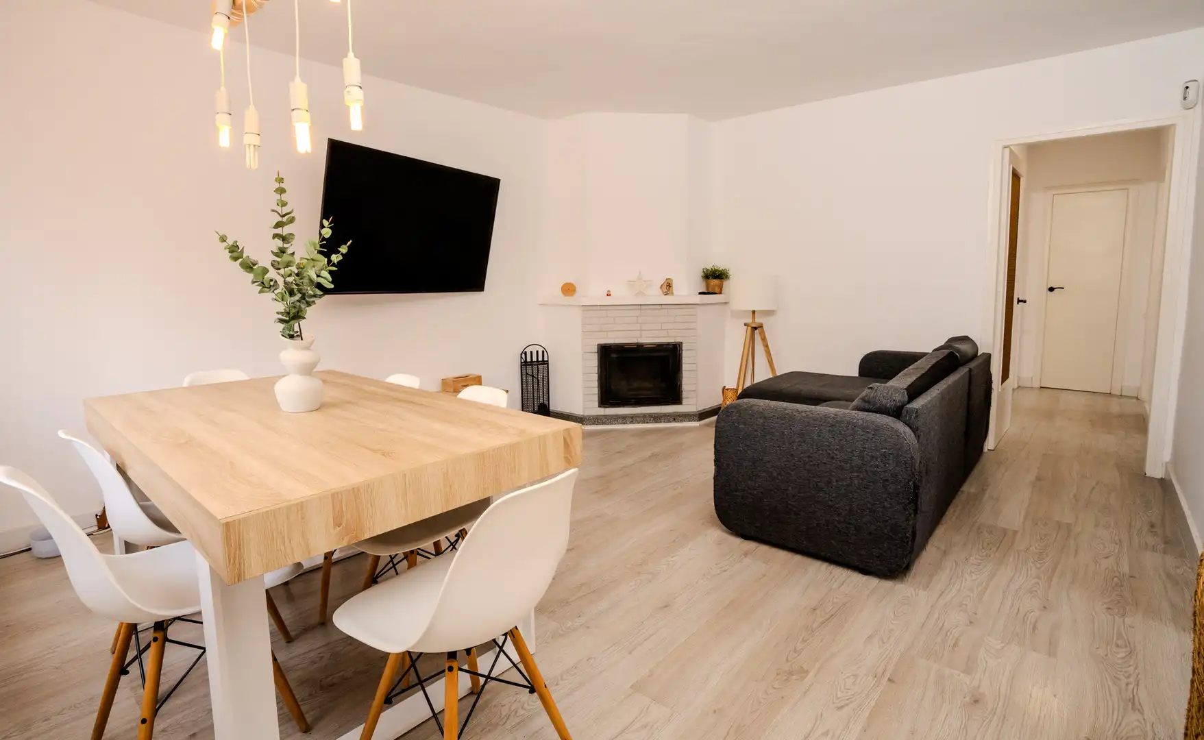 Sala de estar de Casa adosada en venta en L'Ametlla de Mar  con Aire acondicionado, Calefacción y Parquet