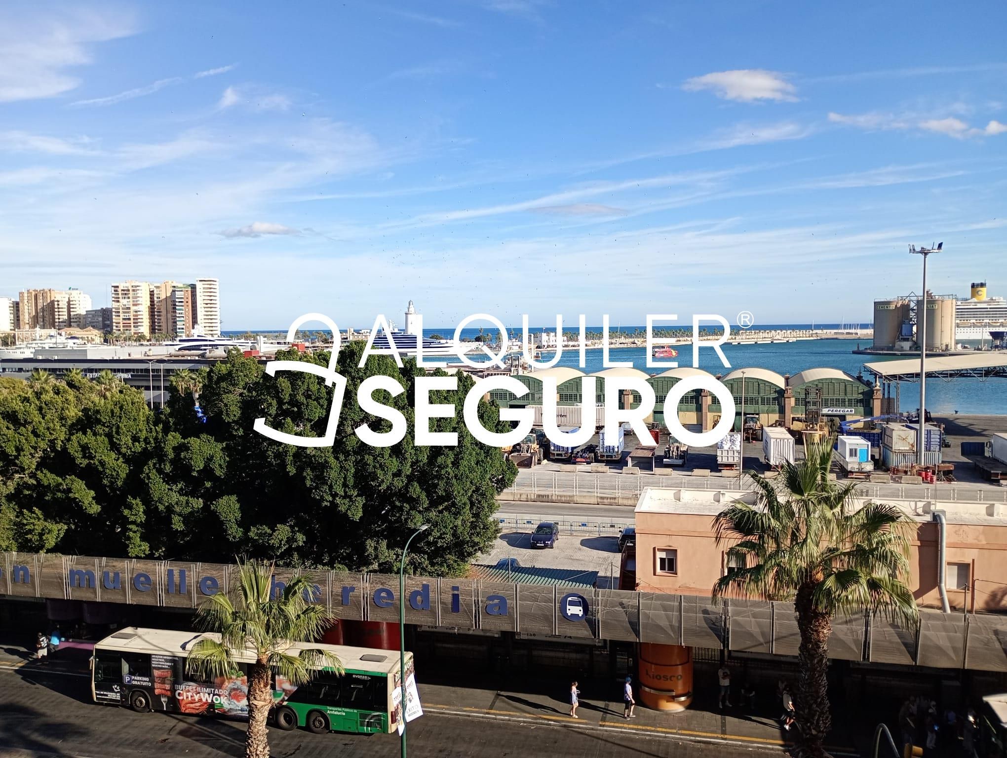 Exterior view of Flat to rent in Málaga Capital  with Air Conditioner