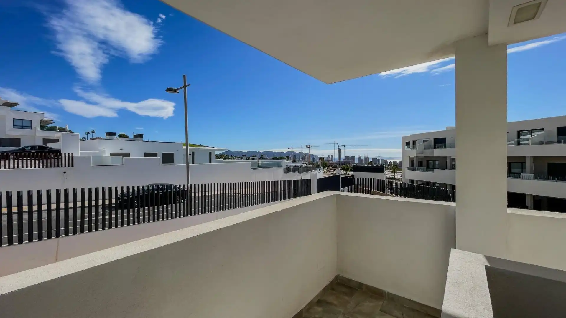 Vista exterior de Dúplex en venta en Finestrat con Aire acondicionado, Terraza y Amueblado