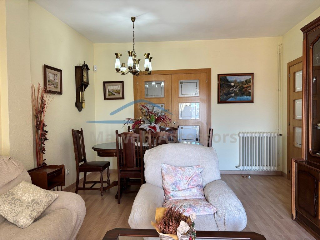 Living room of Flat for sale in Sabadell  with Furnished