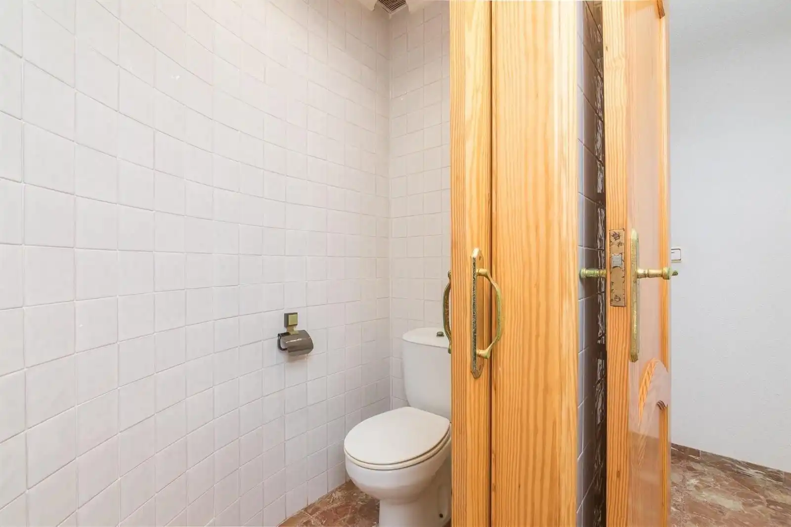 Bathroom of Houses for sale in Elche / Elx
