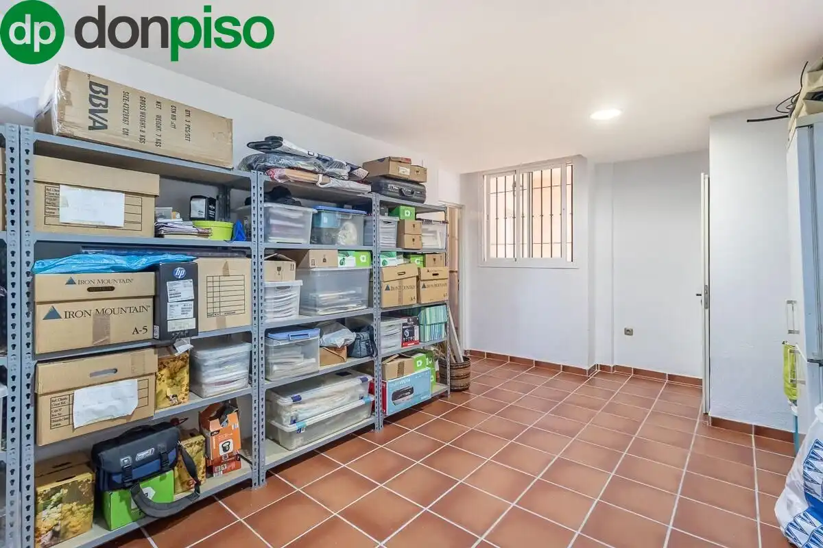 Casa adosada en venta en Granada con Calefacción, Jardín privado y Terraza