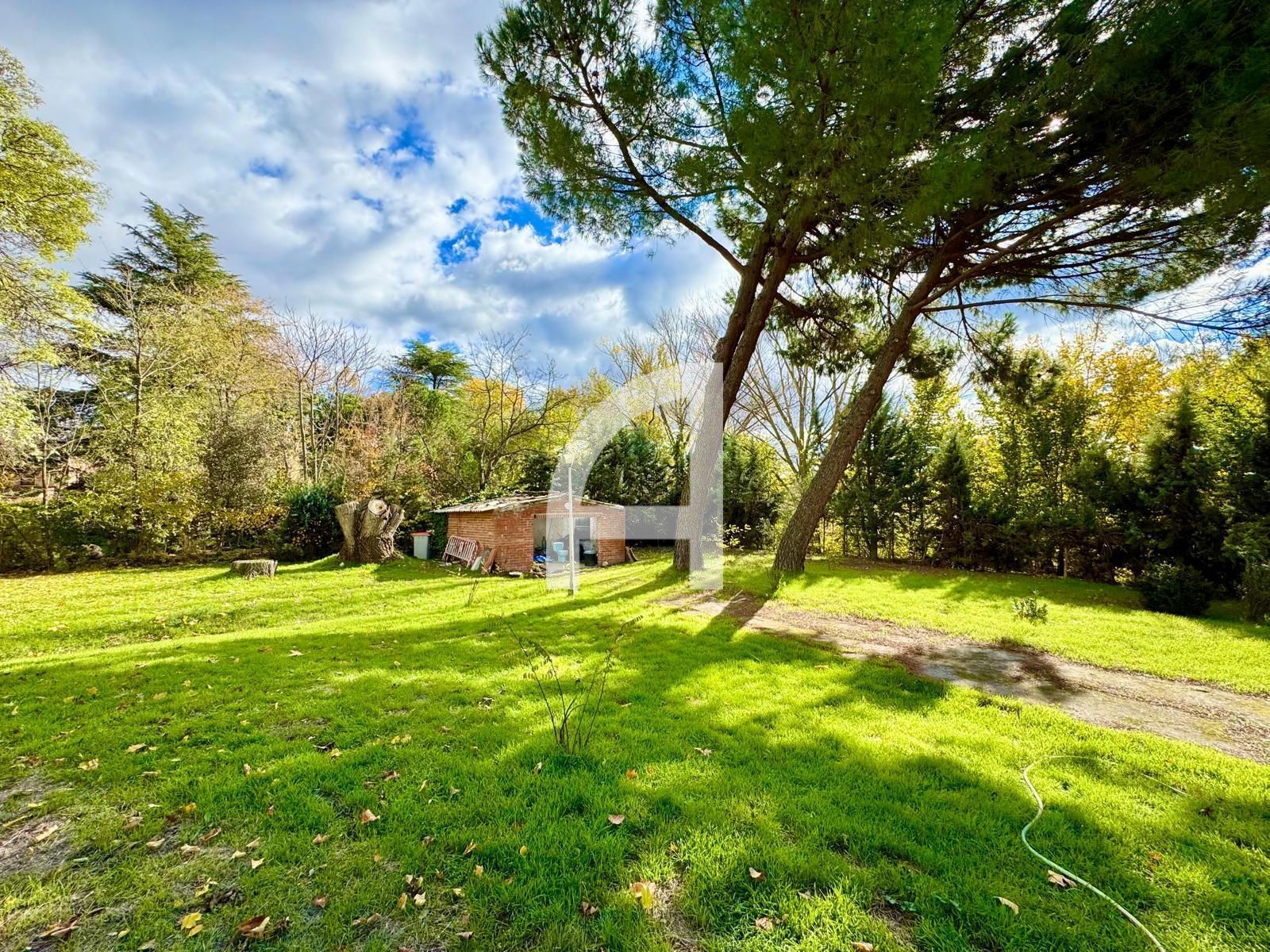 Garden of Land for sale in Villanueva de la Cañada