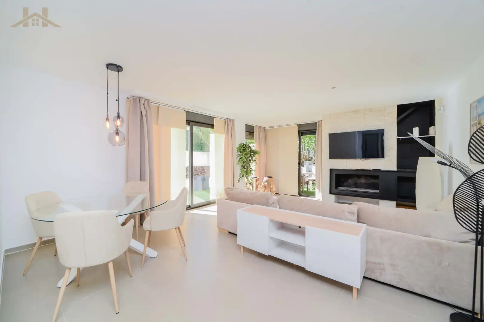 Sala d'estar de Casa o xalet en venda en Las Rozas de Madrid