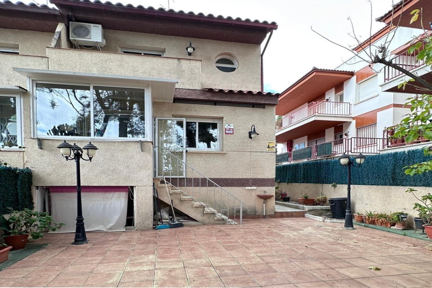 Single-family semi-detached for sale in  CATALUNYA, 44, Segur de Calafell