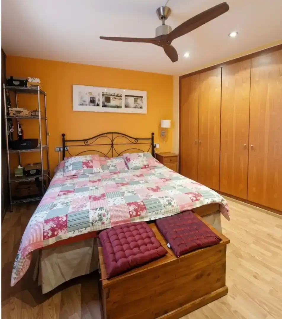 Habitación de Piso en venta en Calldetenes con Parquet