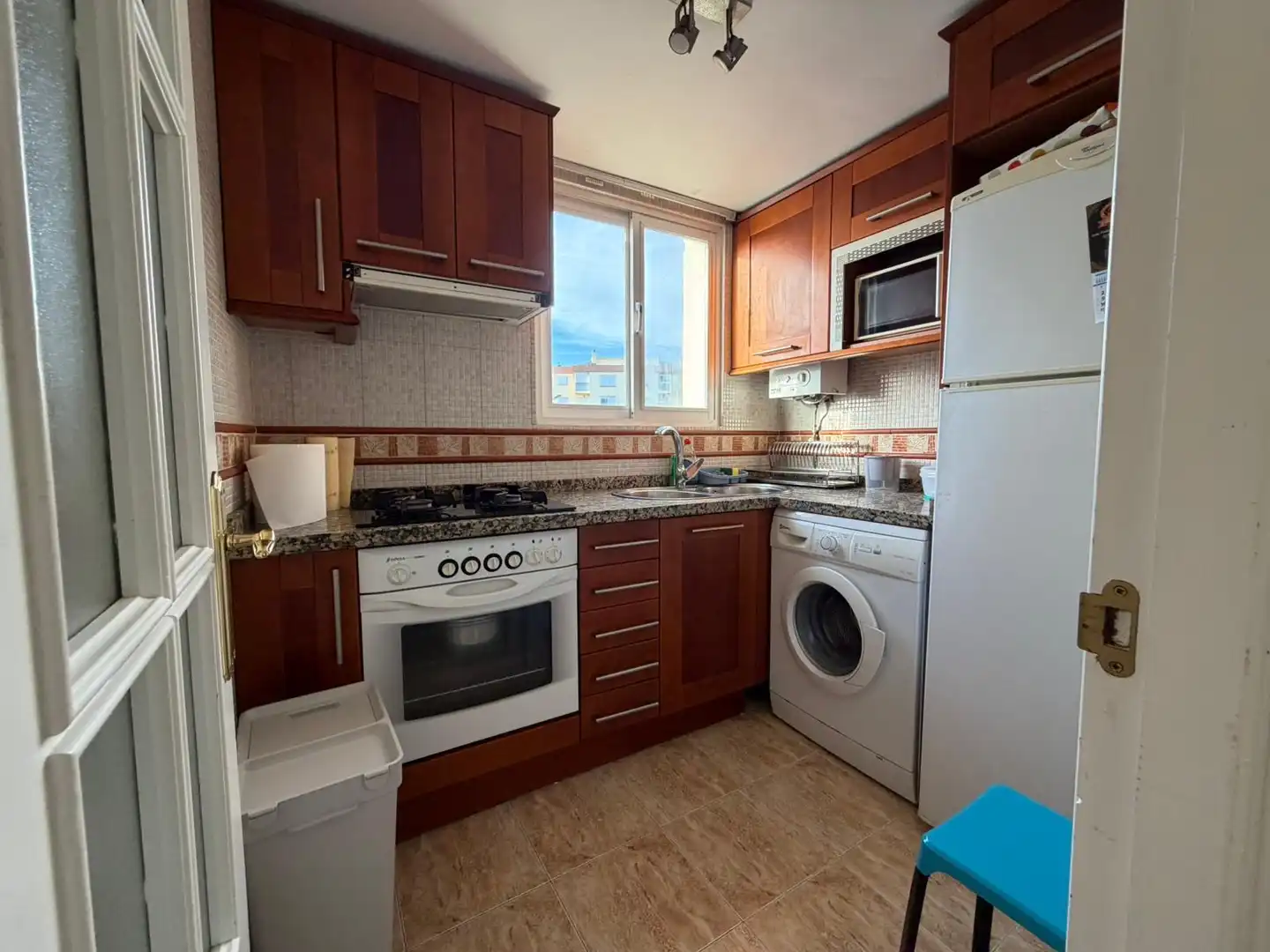 Cocina de Apartamento en venta en Estepona con Aire acondicionado, Amueblado y Horno