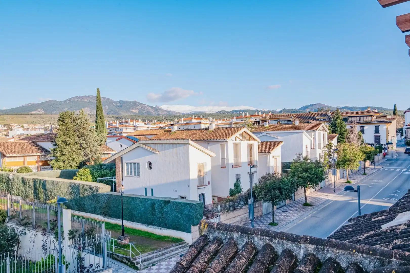 Außenansicht von Dachboden zum Verkauf in La Zubia mit Klimaanlage, Terrasse und Abstellraum
