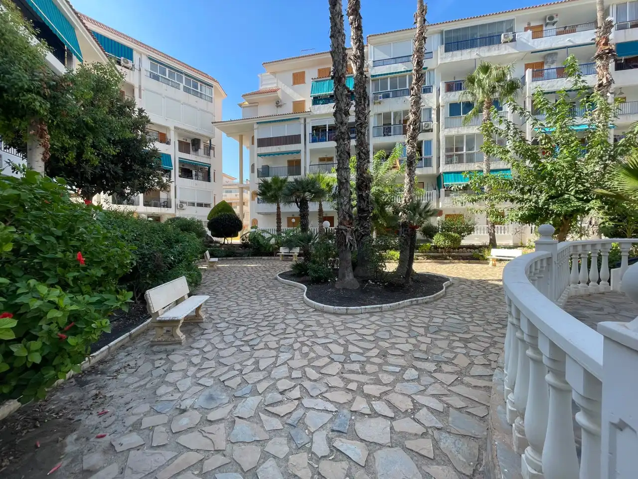 Apartament amb terrassa en venda a La Mata, imagen 3