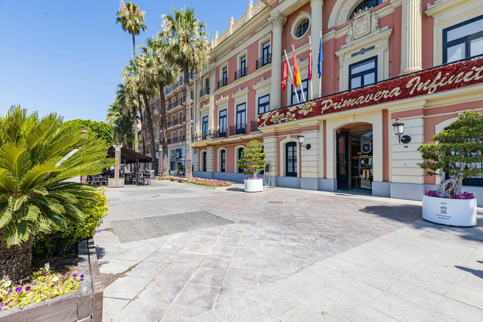 Vista exterior de Oficina en venda en Murcia amb Aire condicionat