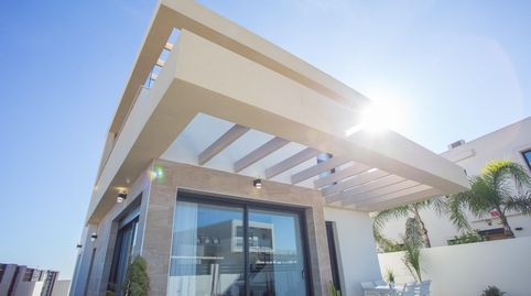 Foto 5 de Casa o chalet en venta en Calle del Algarrobo, Los Montesinos, Alicante